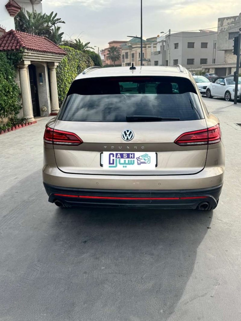VOLKSWAGEN TOUAREG