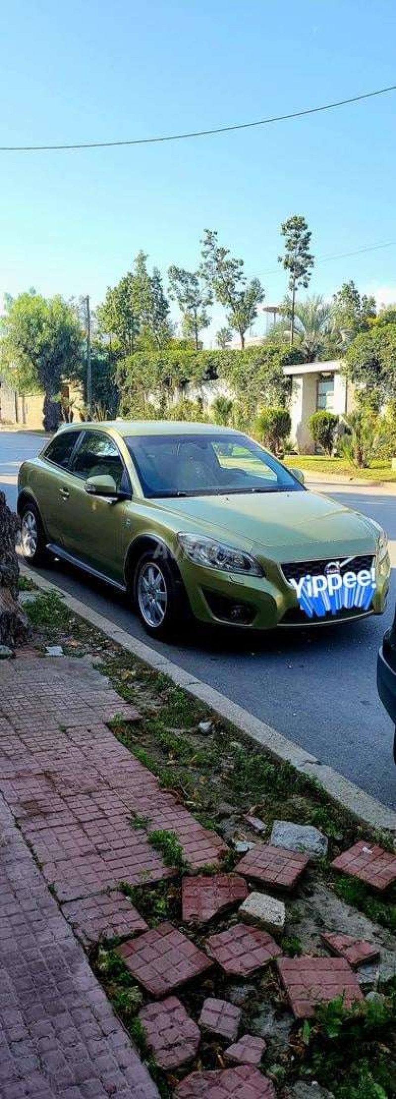 Car image 6