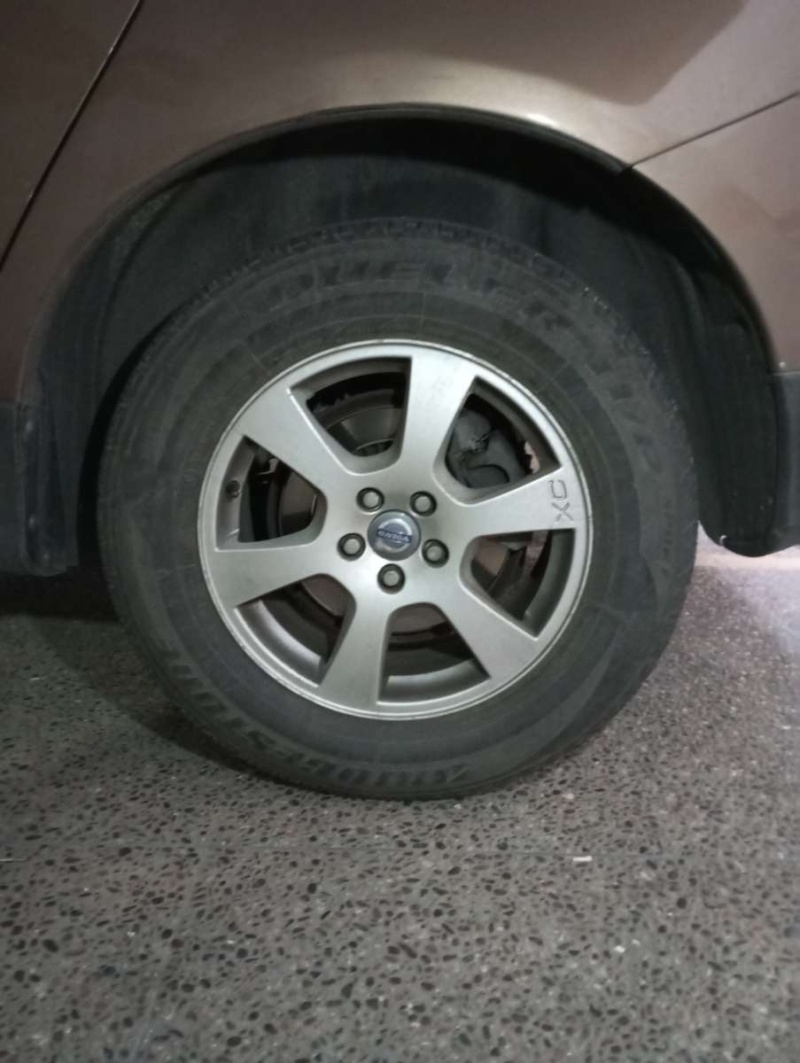 Car image 15