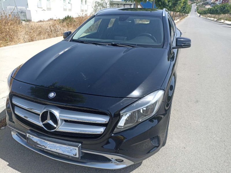 MERCEDES GLA