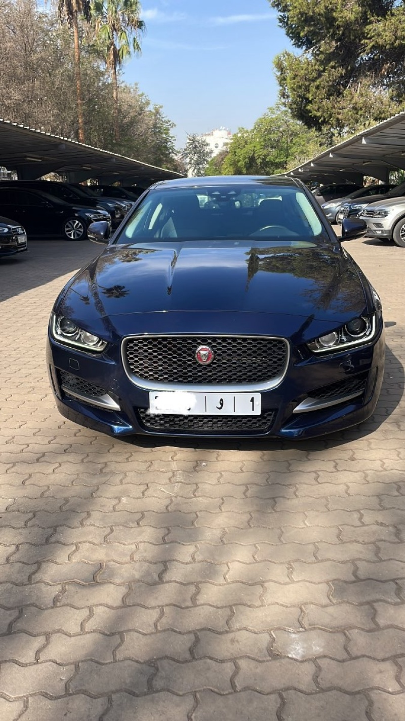 JAGUAR XE