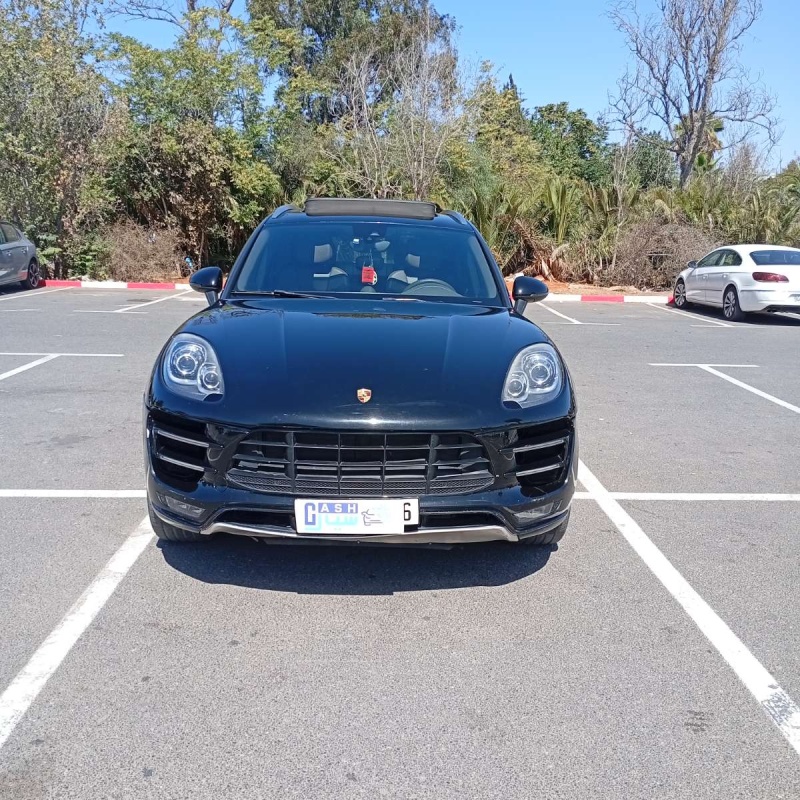 PORSCHE MACAN TURBO