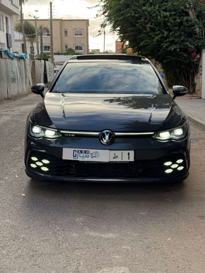 VOLKSWAGEN GOLF 8