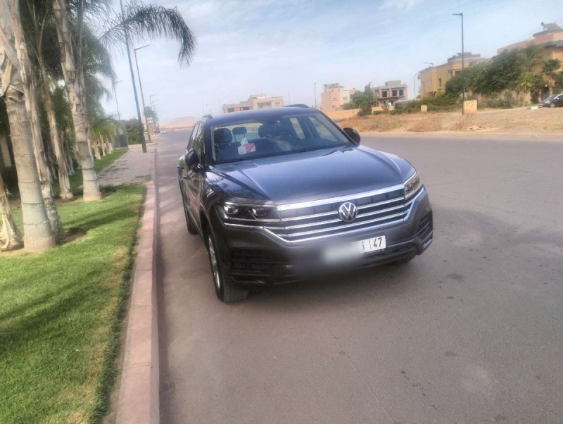 VOLKSWAGEN TOUAREG
